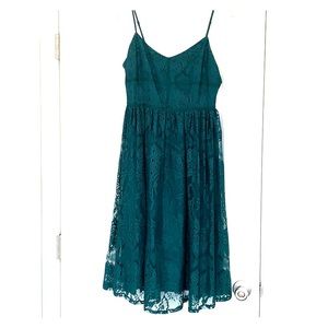 BB Dakota Green Lace Midi Dress